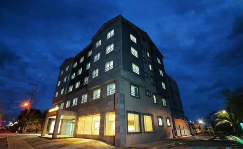 Seongsan Aqua Beach Hotel Seogwipo Exteriör bild