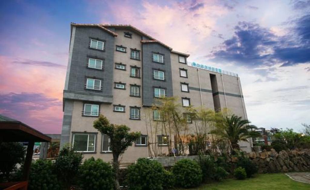 Seongsan Aqua Beach Hotel Seogwipo Exteriör bild